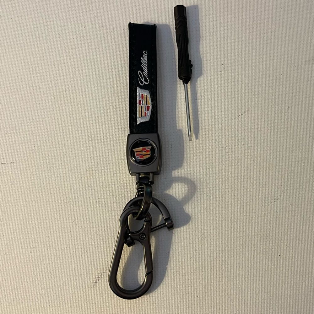 Cadillac Key Fob Keychain in Black Leather with Logo NWT